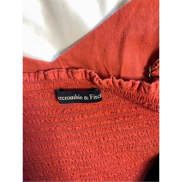 Abercrombie & Fitch Crop Top | Red Smocked Sweetheart Neckline | Size Small - Picture 11 of 12
